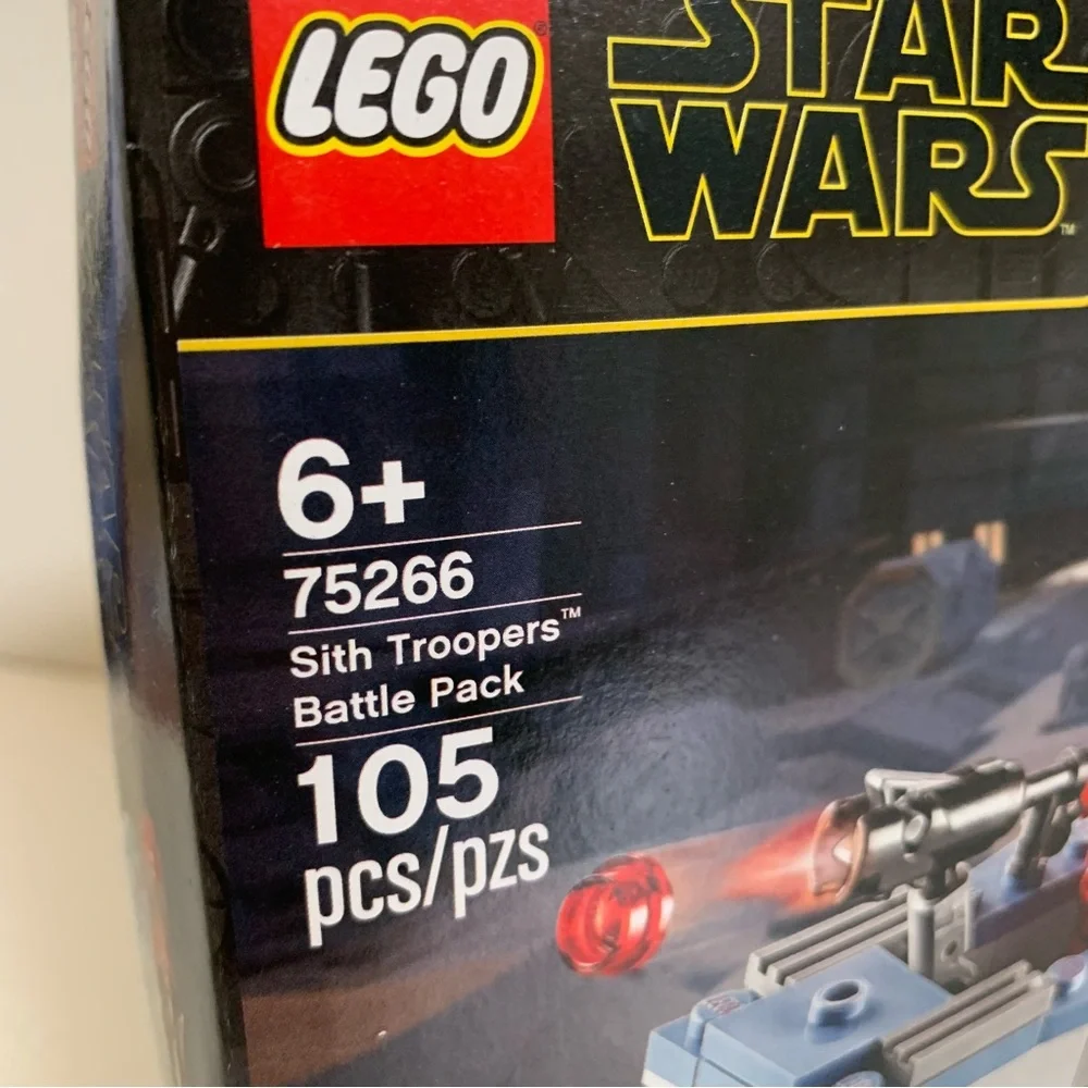 Lego Star Wars 4 minifigures and ship pack